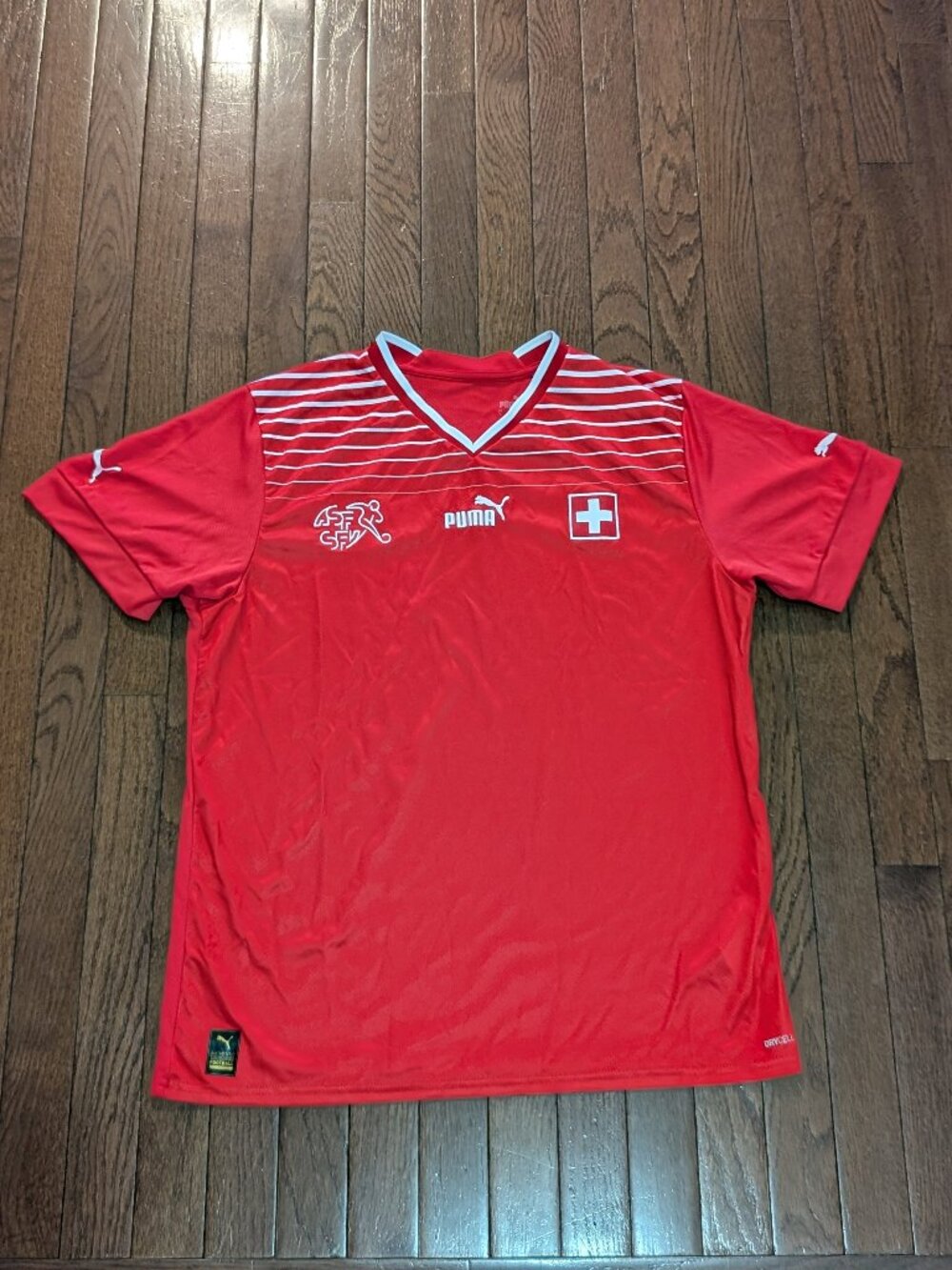 2022/2023 Puma Switzerland Home Futbol Jersey/Kit - Size L